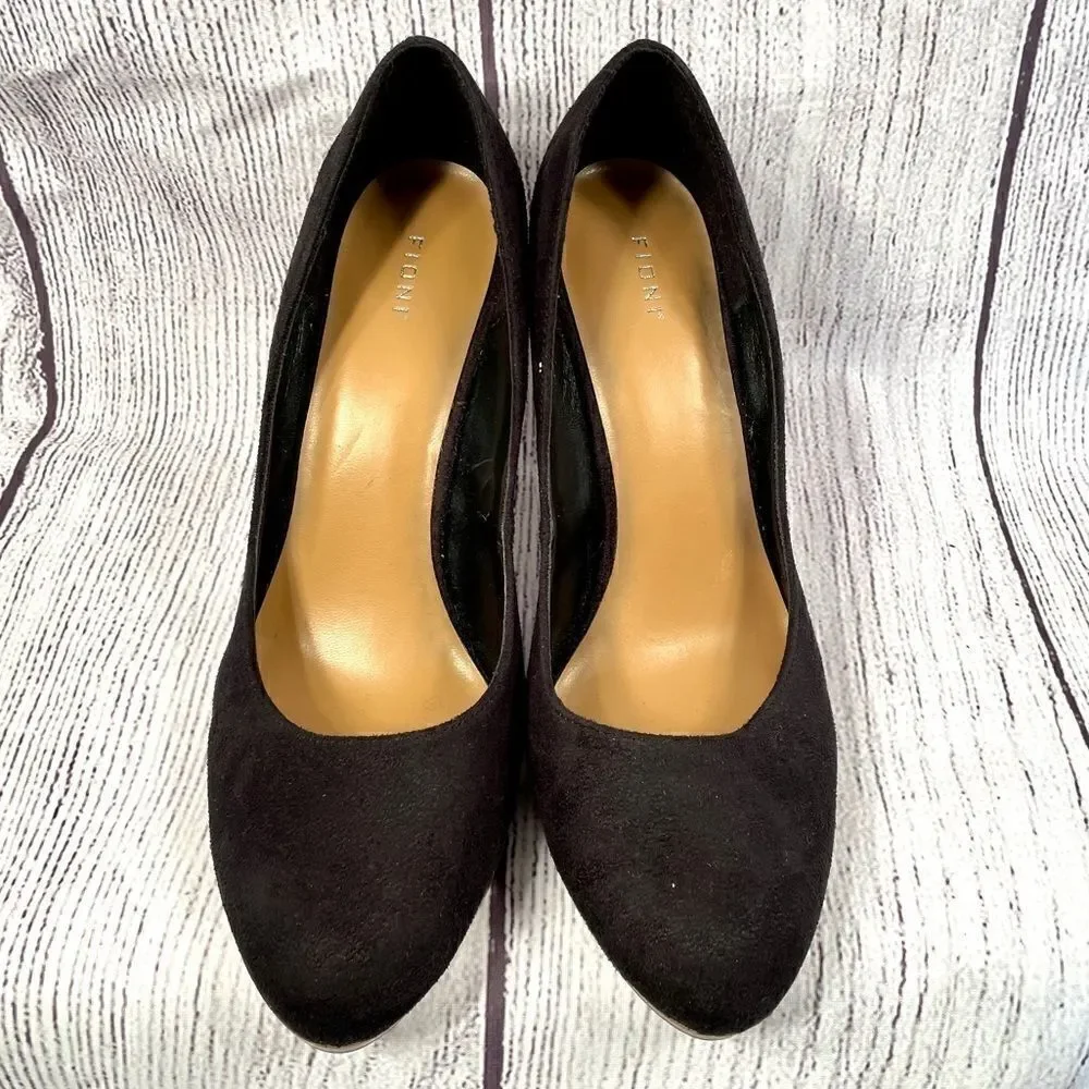 BLACK SUEDE FIONI PUMP SIZE 6.5 w 4” STACKED HEEL